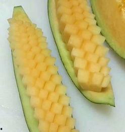 小朋友吃冰淇淋吃哈密瓜,冰淇淋与哈密瓜的甜蜜邂逅  第3张