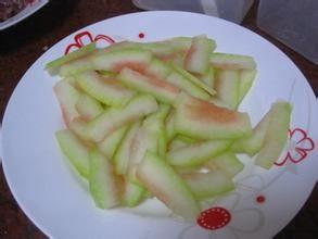 瓜皮爱吃瓜吃鸡,瓜瓜果果与鸡鸣声声的味蕾盛宴  第2张