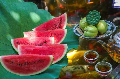 上岛吃瓜,揭秘网红咖啡店的魅力与争议