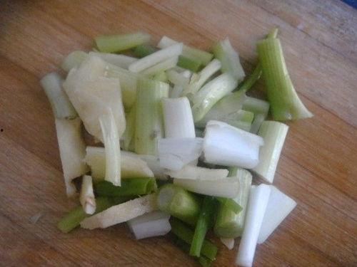 哺乳期吃葫芦瓜好吗吗,哺乳期妈妈食用葫芦瓜的适宜性探讨 第2张 哺乳期吃葫芦瓜好吗吗,哺乳期妈妈食用葫芦瓜的适宜性探讨 第2张