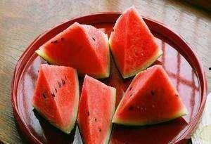 湖中医吃瓜视频,揭秘校园生活趣味瞬间 第3张 湖中医吃瓜视频,揭秘校园生活趣味瞬间 第3张