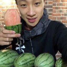 在地里吃瓜视频,一场别开生面的吃瓜盛宴 第3张 在地里吃瓜视频,一场别开生面的吃瓜盛宴 第3张