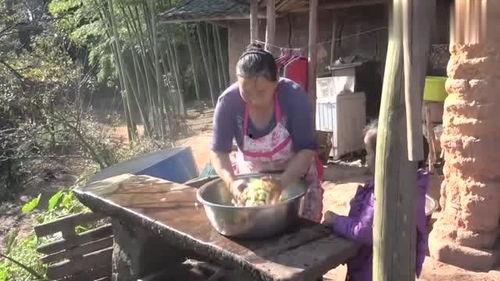 农村幺哥吃瓜,农村幺哥的夏日吃瓜时光 第3张 农村幺哥吃瓜,农村幺哥的夏日吃瓜时光 第3张