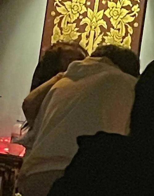 广西酒吧吃瓜事件视频,一场引发热议的冲突瞬间