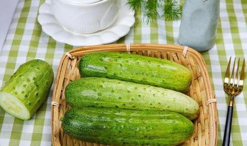 九狐吃瓜  第3张