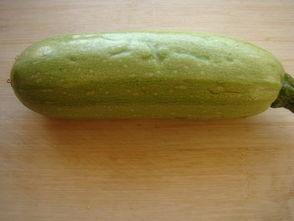 夏季吃角瓜好吗怎么吃的,夏季吃角瓜的益处与美味食用方法