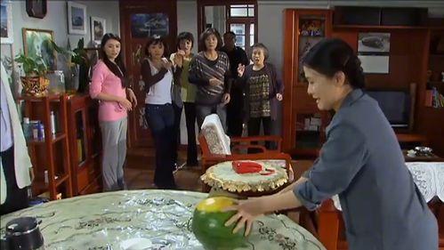 无棣刘大厨吃瓜,无棣刘大厨的夏日吃瓜盛宴  第2张