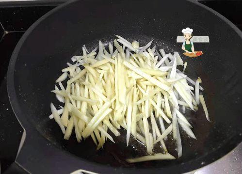 切丝炒着吃的瓜,炒出夏日清新——瓜丝炒制秘籍  第2张