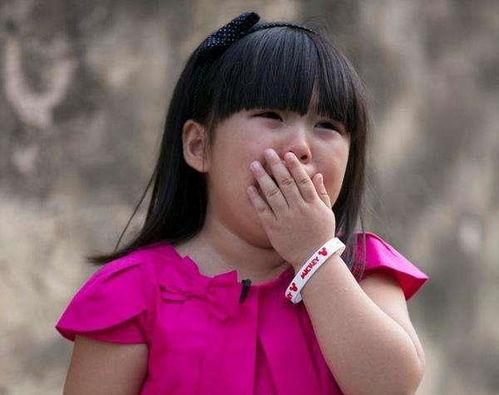 童年小甜甜吃瓜视频,揭秘童年美食记忆