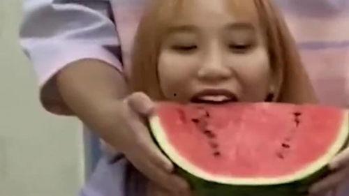 吃瓜情侣,揭秘吃瓜情侣的甜蜜日常  第2张