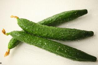 周公解梦梦见吃瓜,瓜果飘香，梦境中的甜蜜寓意  第3张