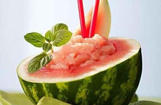 吃瓜影响咳嗽吗,揭秘瓜果与呼吸道健康的微妙关系 第3张 吃瓜影响咳嗽吗,揭秘瓜果与呼吸道健康的微妙关系 第3张