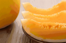 吃哈密瓜冰淇淋蜜瓜会变黑吗,哈密瓜冰淇淋蜜瓜食用后变黑之谜揭晓