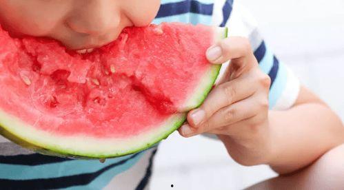 吃瓜吃的肚子疼