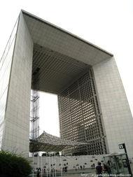 凯旋门吃瓜,揭秘巴黎街头的热闹一幕  第2张