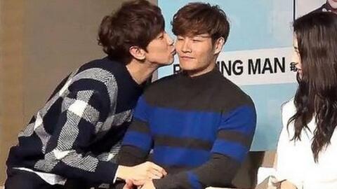 李光洙吃瓜,揭秘明星幕后趣事  第3张