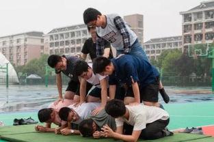 学校吃瓜操场事件,吃瓜操场事件引发的校园热议 第2张 学校吃瓜操场事件,吃瓜操场事件引发的校园热议 第2张