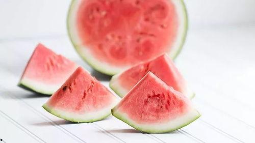 c吃瓜群,网络社交新现象背后的故事