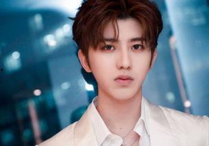 娱驿吃瓜蔡徐坤王一博,蔡徐坤王一博的吃瓜大揭秘